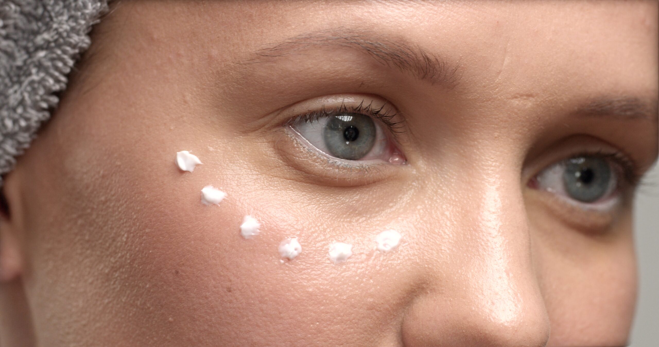 What Makes Eye Creams Different from Face Moisturizers?